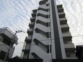 ルシール田辺の画像