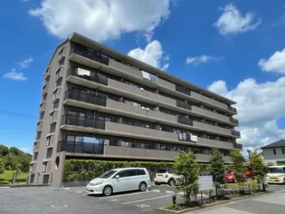 エレンシアの画像