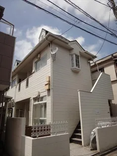 シャロン綾瀬の画像