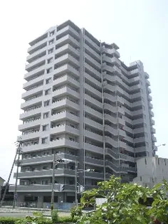 ファミリアーレ名駅【11階】の外観