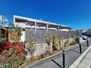 神奈川県藤沢市本鵠沼4【マンション】の外観