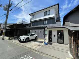 ハンタ-レジデンス【3階】の外観