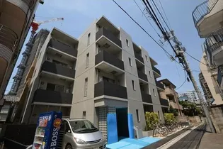 東京都新宿区西新宿8【マンション】の外観