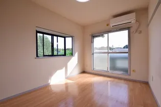 ヒルトップテネラ【2階】の内装