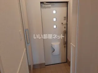 グリーンレジデンス【1階】の玄関