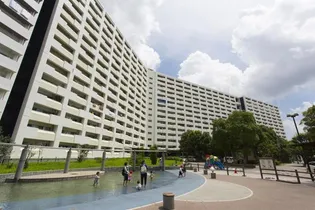 UR川口芝園【5階】の外観