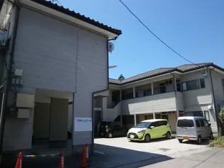 プラザドゥエリーナ【1階】の外観