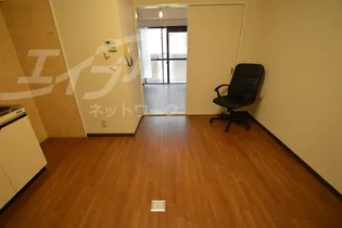 メゾンアマデュース【2階】の居間