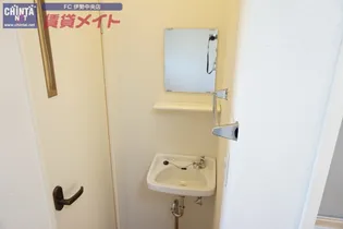 岩渕松鶴【2階】の内装