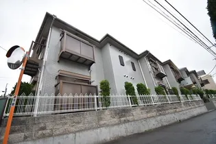 東京都調布市西つつじケ丘1【アパート】の外観