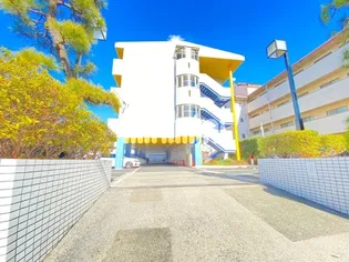 ベルード市川【4階】の外観