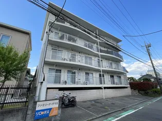 ファミリーナタマIIの画像