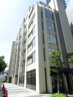 六本木エムケイアートレジデンス【5階】の外観