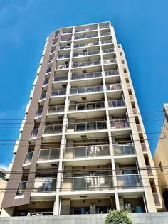 東京都新宿区箪笥町【マンション】の外観