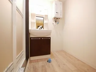 エアフォルク八軒【3階】の内装