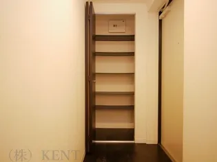 エアフォルク八軒【3階】の内装