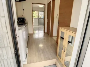 ベルフォーレ和多田【1階】の玄関