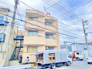 シャンヴォールIZUMI【1階】の外観