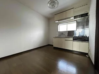 シュレインサイドハイツ【2階】のキッチン