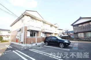 徳島県小松島市中田町字出口【アパート】の外観