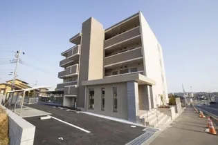 神奈川県平塚市北金目2【マンション】の外観