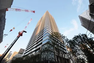 パークシティ中央湊ザタワー【32階】の外観