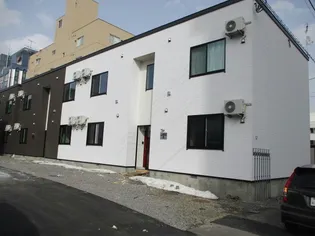 LANA B棟【2階】の外観