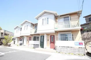 フィリフィヨンカ【2階】の外観