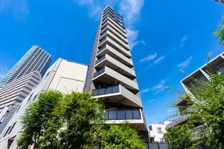 東京都新宿区富久町【マンション】の外観