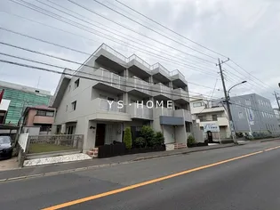 ファミール新川【1階】の外観