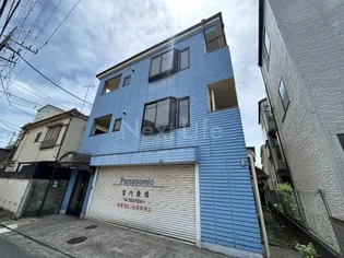 アクシルコート【3階】の外観