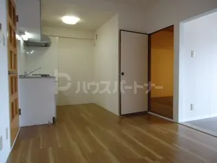 アフィニス原木【1階】の居間