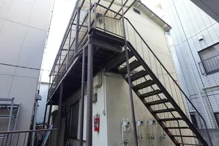 東京都新宿区北新宿4【アパート】の外観