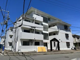 ホワイト石塚【3階】の外観