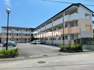 ベル・ウッドマンション【2階】の外観