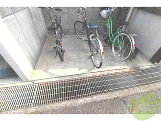 パラツィーナエスタ仁川【2階】の地図