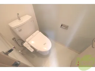 パラツィーナエスタ仁川【2階】の内装