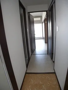 アクエルド新町【9階】の玄関