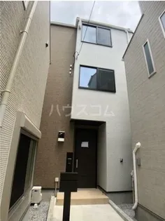 東京都新宿区西落合2【一戸建】の外観