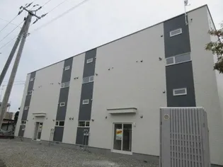 輝【1階】の外観