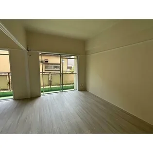 稲荷マンションの画像