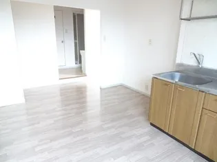 ルミエール福原【2階】の内装