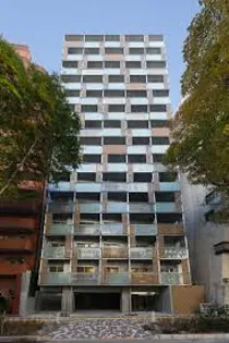 東京都新宿区西新宿3【マンション】の外観