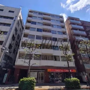 東京都新宿区新宿1【マンション】の外観