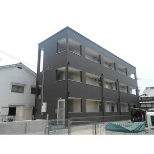 サダルスウド石津の外観