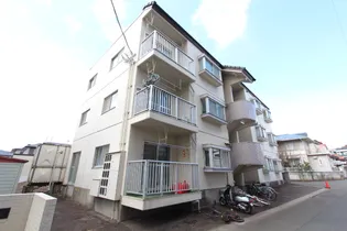 コーポマルジュ【3階】の外観