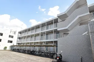 C s 3 KANEKO【1階】の外観