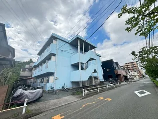 リバーサイドヴィラ【3階】の外観