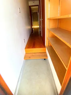 別子荘アパートの玄関