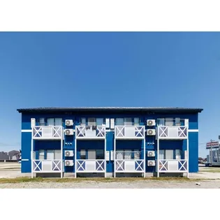 パールハイツとなみ1【2階】の外観